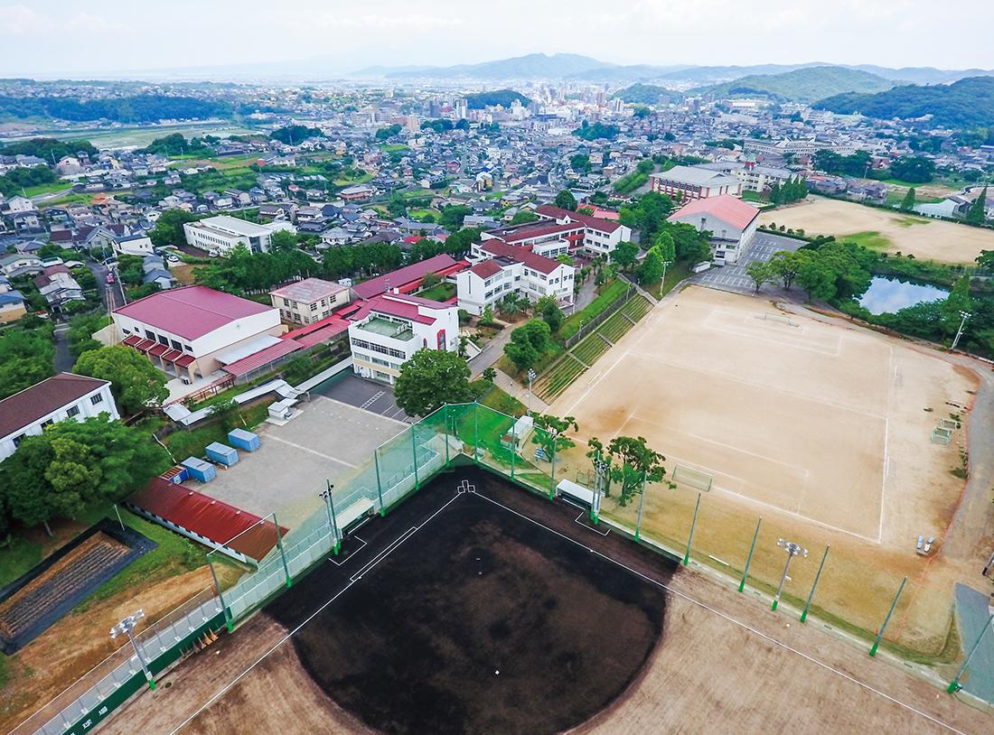 鎮西学院全景